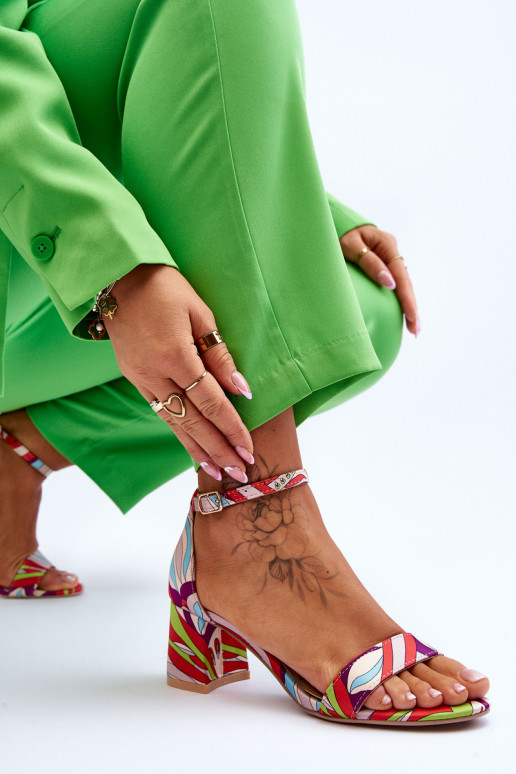 Satino medžiagos basutės žemu...