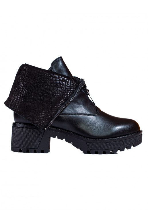 Workery s ohnutým svrškem Vinceza