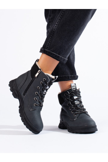 SPORTOVNÍ ČERNÉ TRAPERKY 2