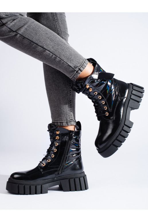 Černé dámské workery se silnou podrážkou