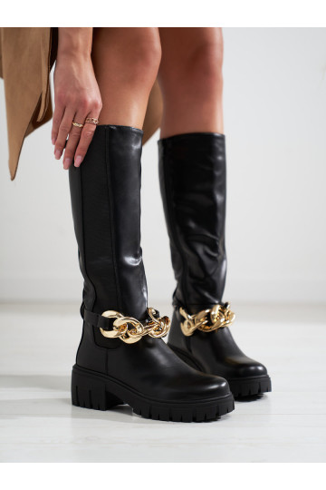 Dámské černé kozačky na silné podrážce z ekologické kůže