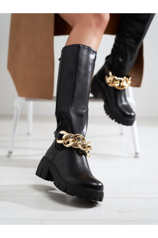 Dámské černé kozačky na silné podrážce z ekologické kůže