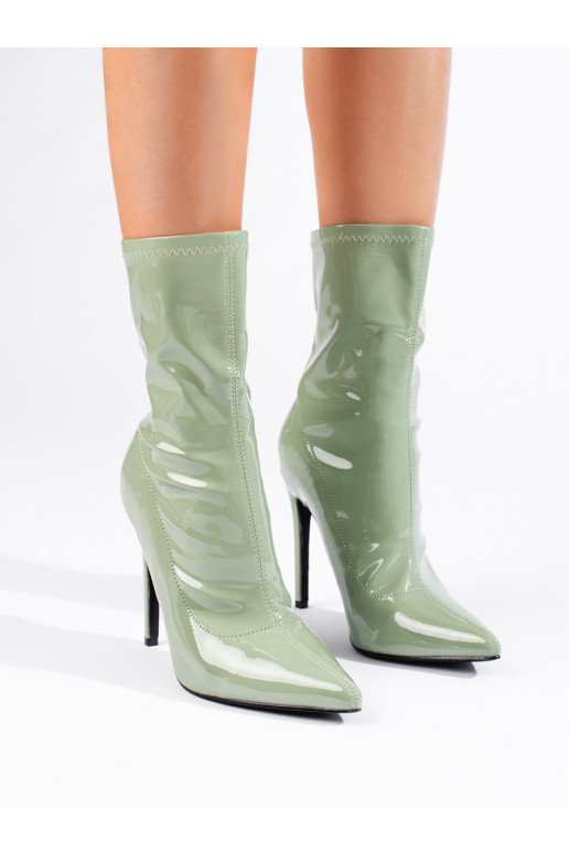 Dámské kozačky na jehlovém podpatku z lakované ekokůže zelené