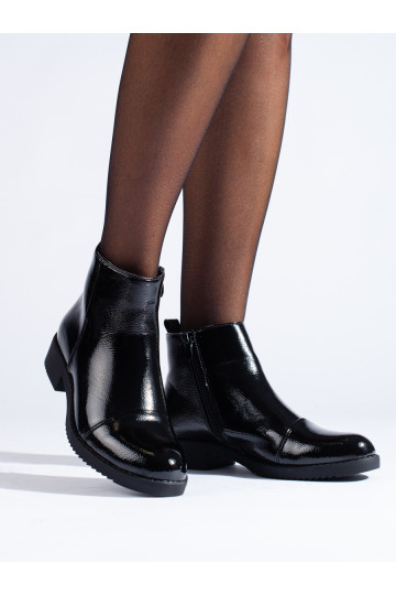 Lakované nízké dámské kotníkové boty 2