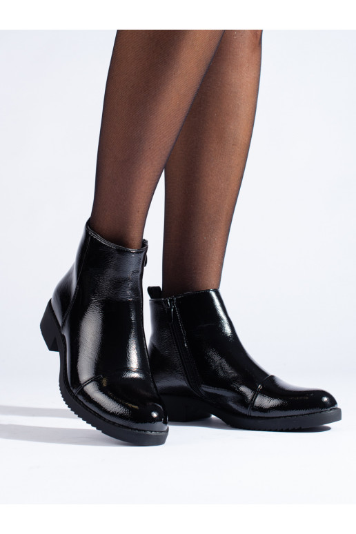Lakované nízké dámské kotníkové boty
