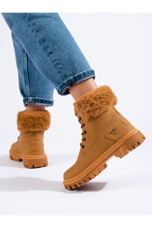 Hnědé dámské traperky s kožíškem