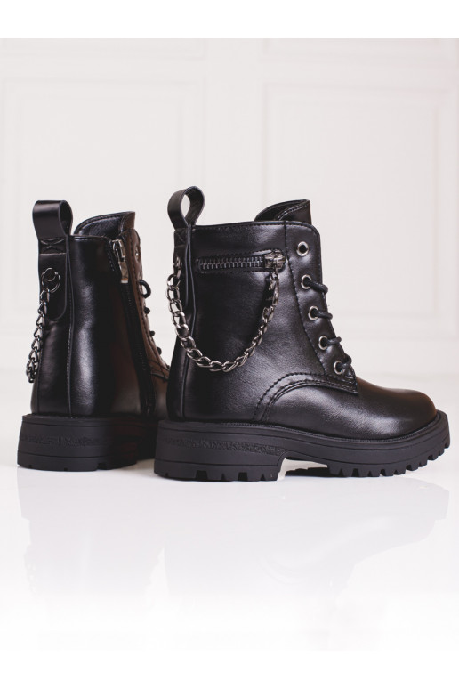 Černé dívčí kotníkové boty s řetízkem