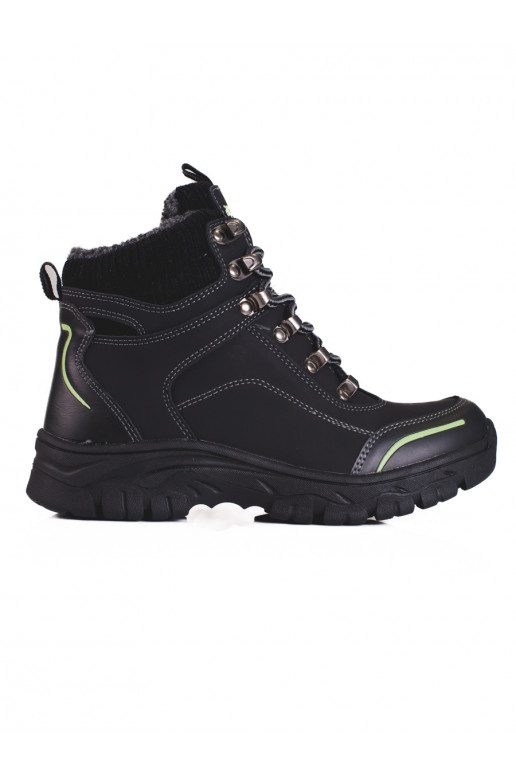 Černé chlapecké trekové boty