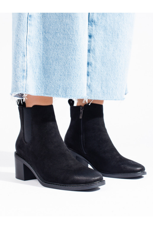 Černé dámské štibletky na sloupku