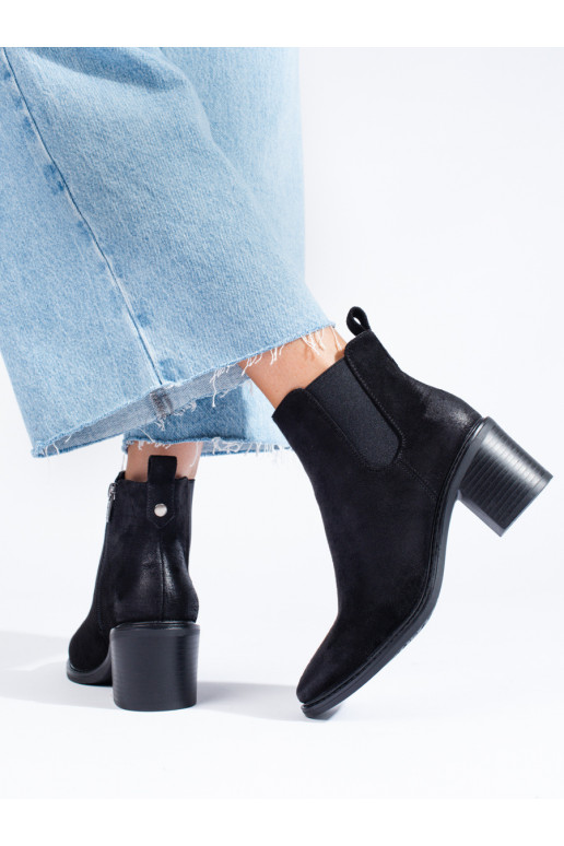 Černé dámské štibletky na sloupku