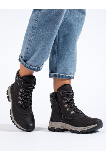 Dámské černé traperky na platformě 2