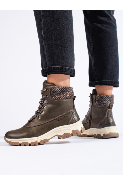 Hnědé dámské traperky na platformě