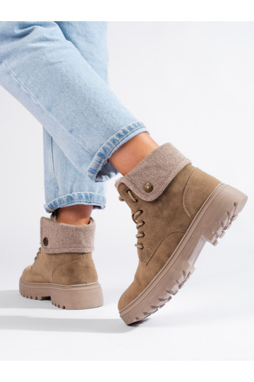 Béžové dámské traperky zateplené kožešinou 2