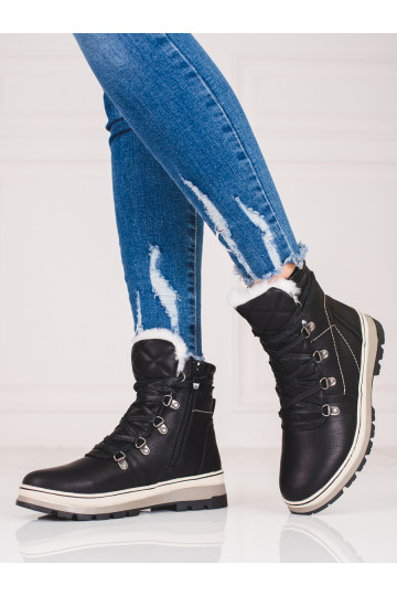 Dámské černé traperky se zateplením 2