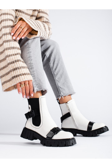 Dámské bílé štibletky na platformě 2