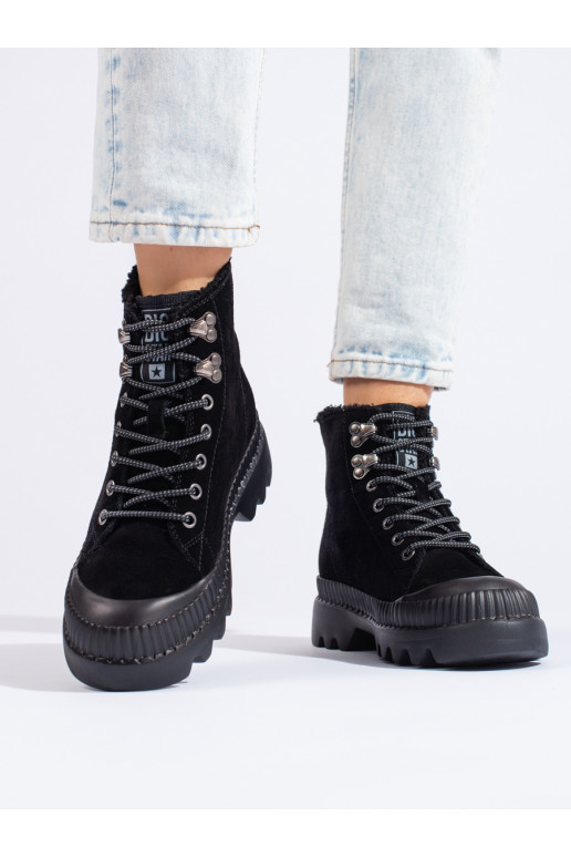 Černé traperky na platformě BIG STAR KK274522