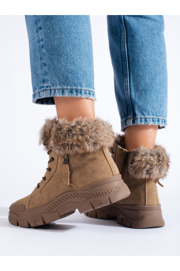 Hnědé dámské kotníkové boty s kožíškem 2