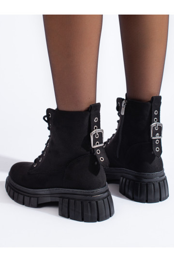 Dámské semišové kotníkové boty na platformě T.SOKOLSKI 2