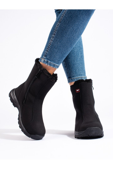 Vysoké dámské trekové boty DK zateplené kožíškem 2