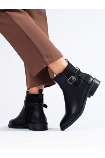 Klasické černé dámské kotníkové boty 2