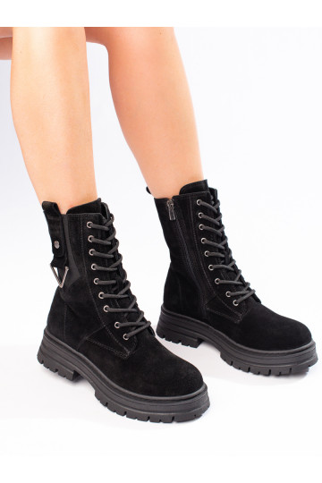 Vysoké dámské traperky z přírodní kůže