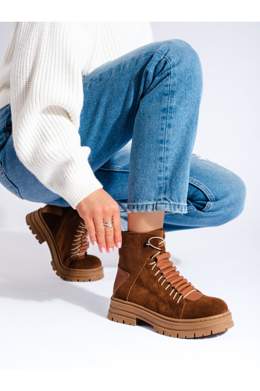 Hnědé boty z přírodní kůže