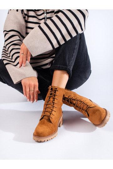 Hnědé kotníkové boty na šněrování dámské 2