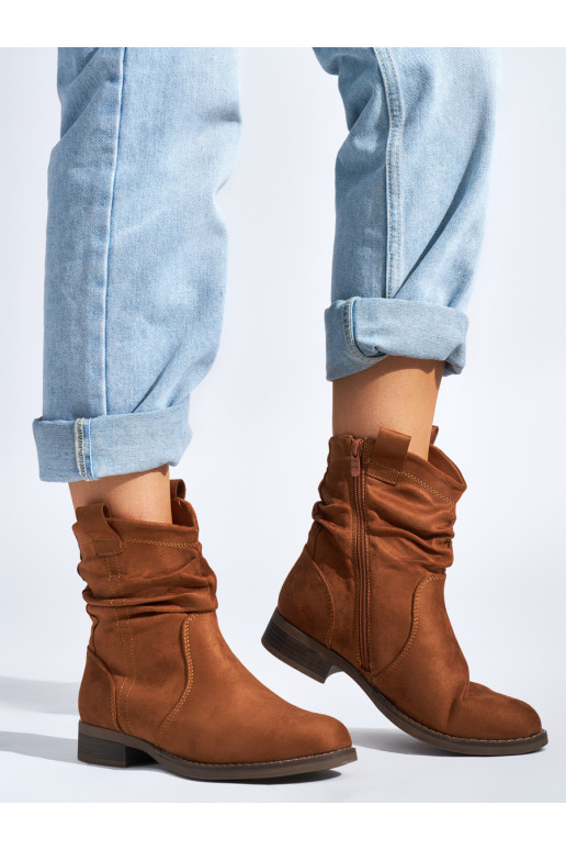 Semišové hnědé kotníkové boty ploché