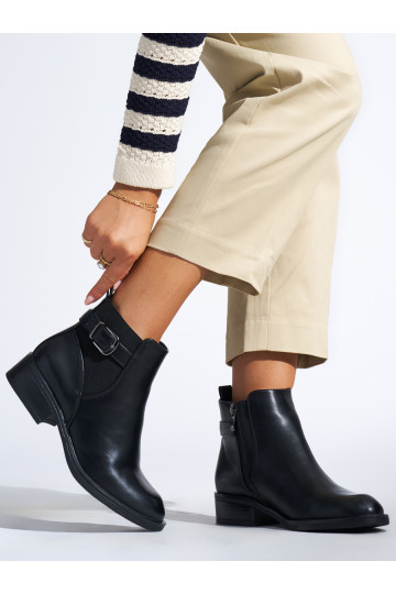 Černé klasické ploché dámské kotníkové boty