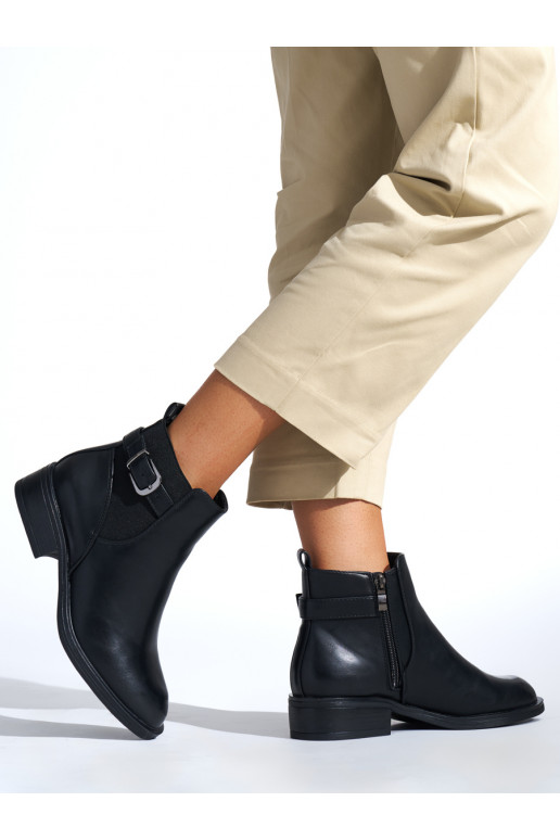 Černé klasické ploché dámské kotníkové boty