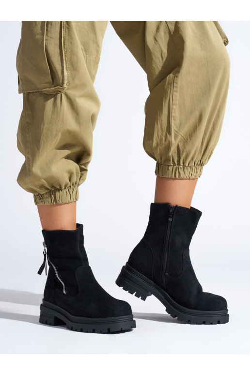 Černé dámské kotníkové boty s ozdobným zipem