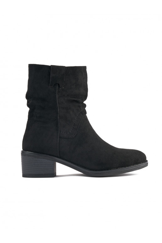 Černé kotníkové dámské kovbojky