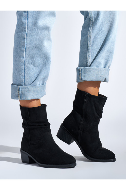 Černé kotníkové dámské kovbojky