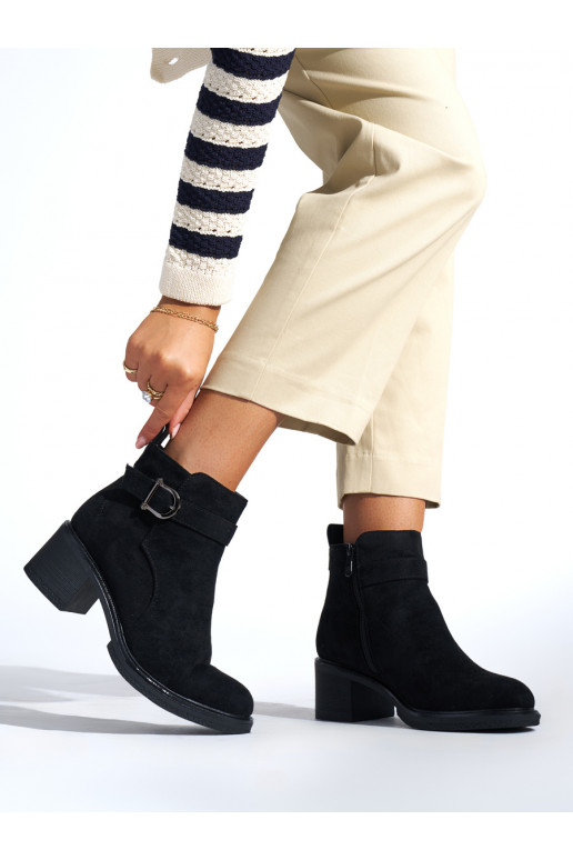 Černé dámské kotníkové boty