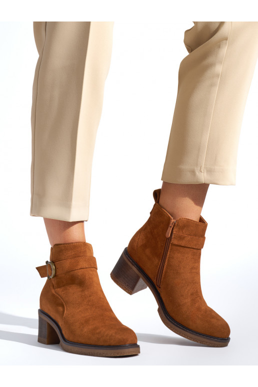 Hnědé dámské kotníkové boty