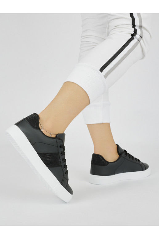 Černé sneakersy na platformě