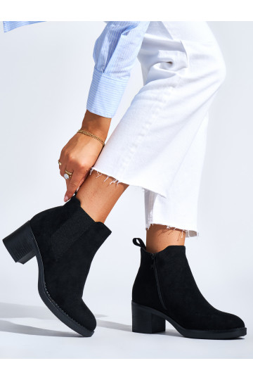 Černé klasické kotníkové dámské boty na sloupku 2