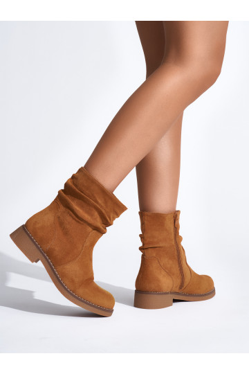 Hnědé kotníkové dámské kovbojky 2