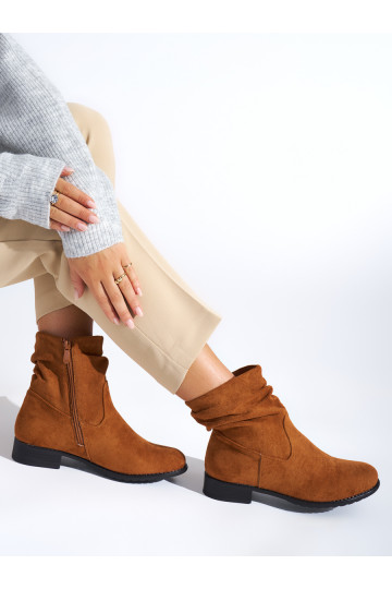 Hnědé dámské kotníkové boty kovbojky