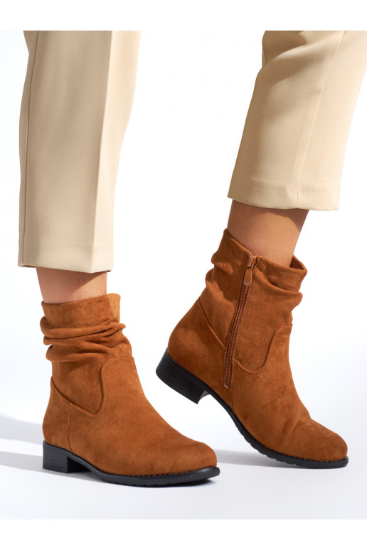 Hnědé dámské kotníkové boty kovbojky