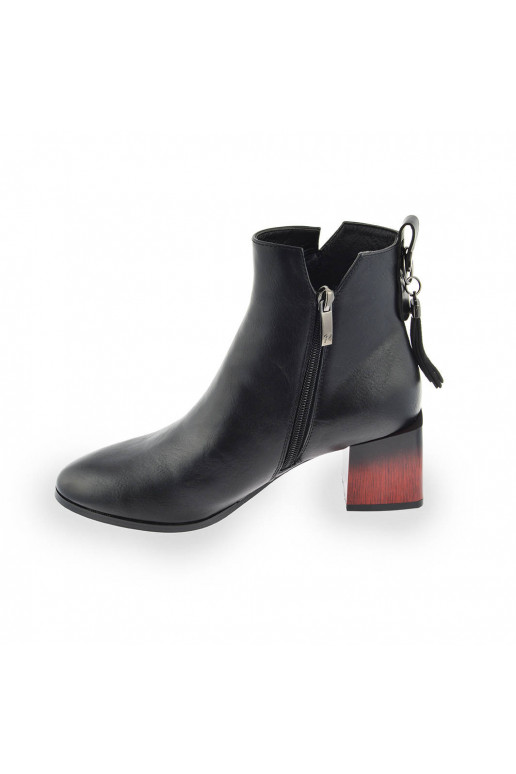 Aulinukai storu kulniuku juodos... Aulinukai storu kulniuku juodos...