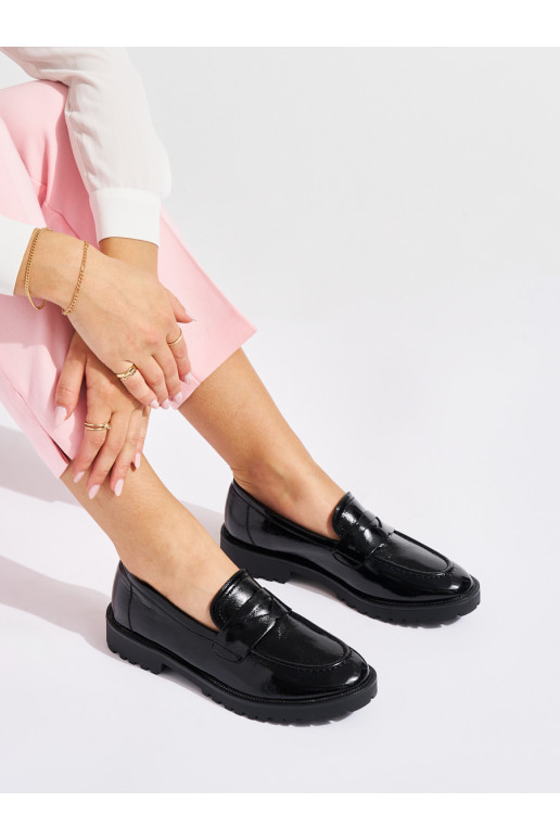 Lakované černé mokasíny