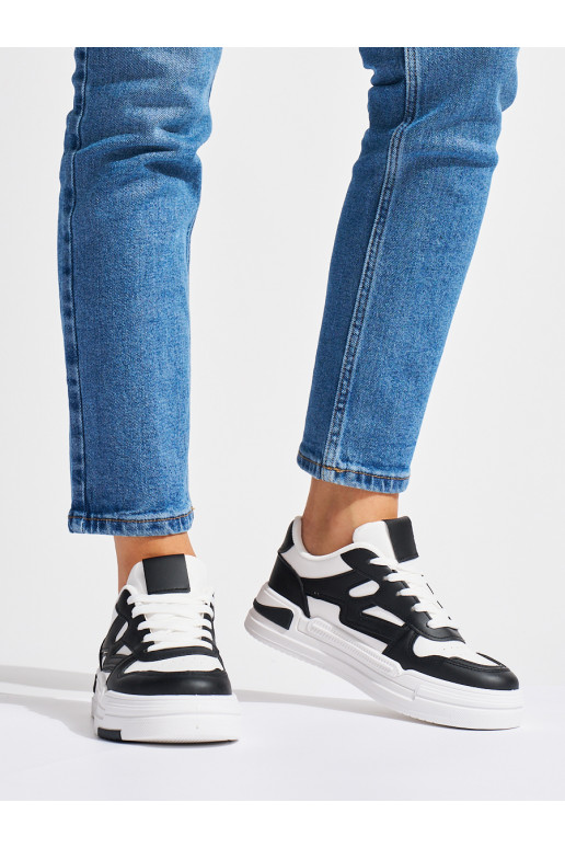 Bílo-černé sneakersy na platformě