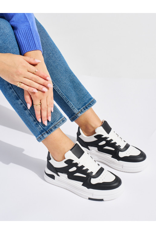 Bílo-černé sneakersy na platformě