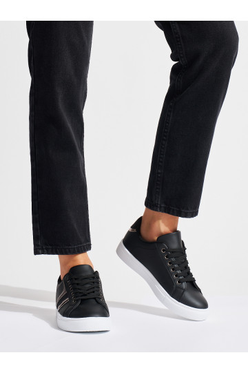 Černé pohodlné sportovní boty 2