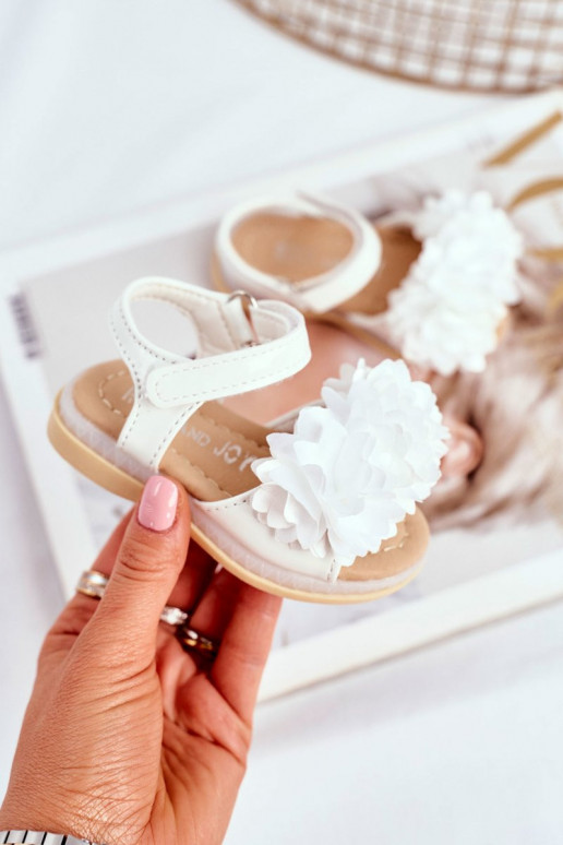 Basutės vaikams su gėlėmis baltos... Basutės vaikams su gėlėmis baltos...