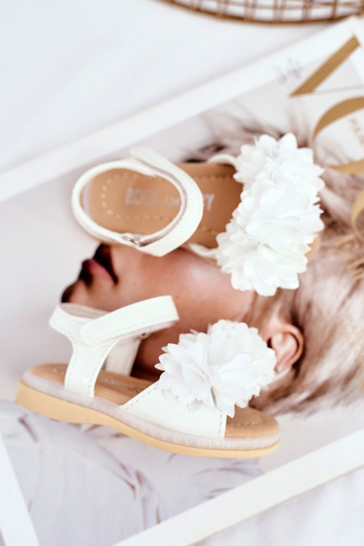 Basutės vaikams su gėlėmis baltos... Basutės vaikams su gėlėmis baltos...