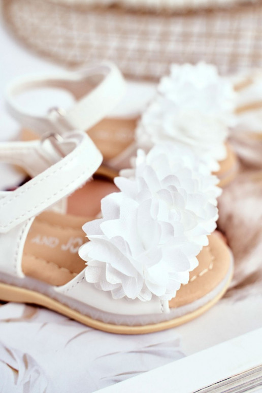 Basutės vaikams su gėlėmis baltos... Basutės vaikams su gėlėmis baltos...