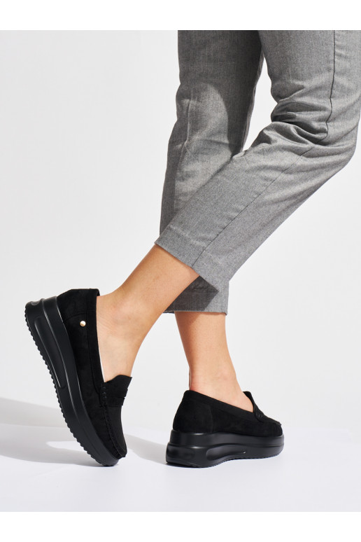 Semišové černé mokasíny na hrubé platformě