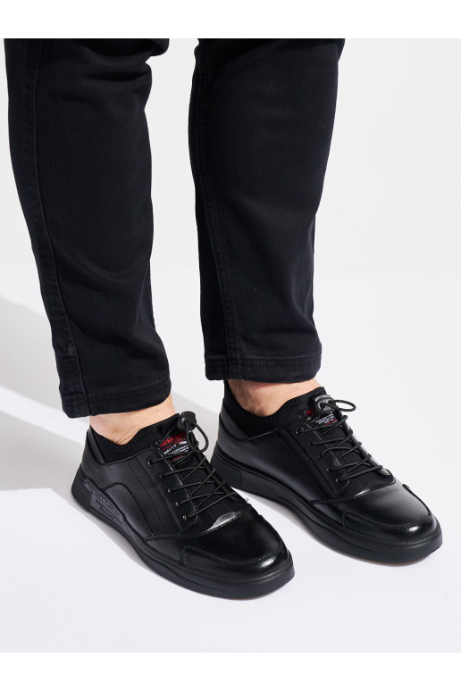 Černé pánské sportovní boty na šněrování